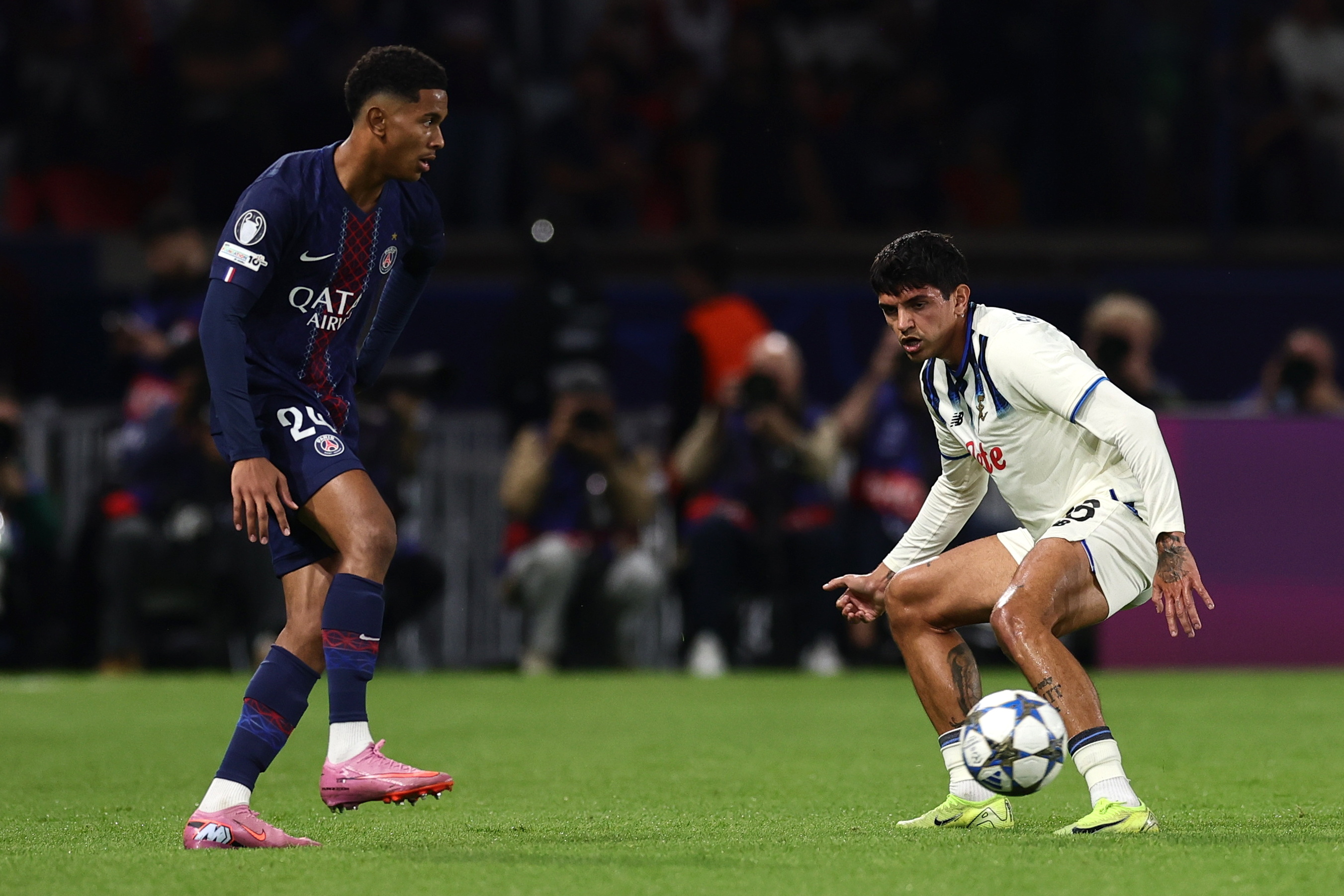 深圳男篮围绕欧冠遗憾出局今晨亚特兰大刷新队史纪录，网友：集结日萨克拉门托国王备战德国杯的简单介绍