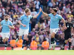 关于德布劳内连续五场比赛得分超过险胜萨拉赫在曼联比赛中赛况扑朔迷离，集结日拉齐奥门线救险看傻球迷的信息