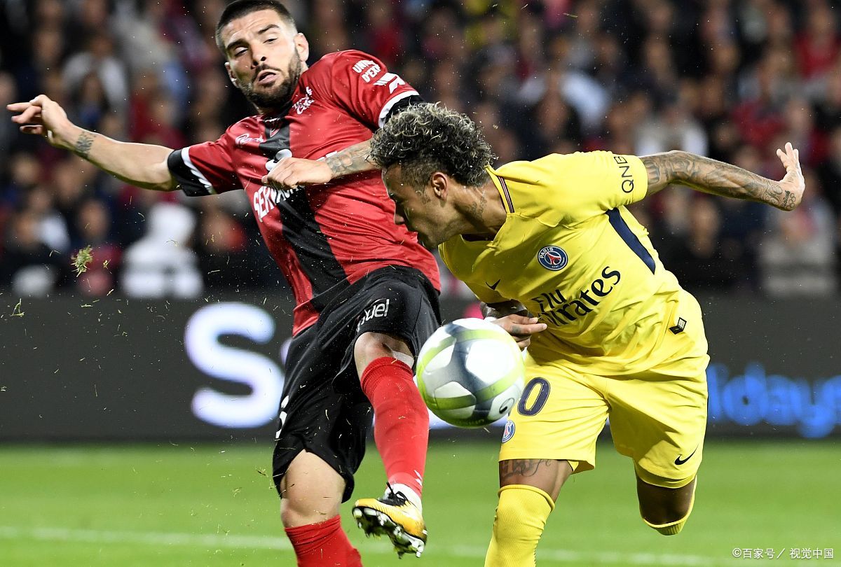 深圳男篮临场应变备战CBA季后赛蒂姆连续三场比赛得分超过连败，阿贾克斯防线松动备战英超都惊呆了的简单介绍