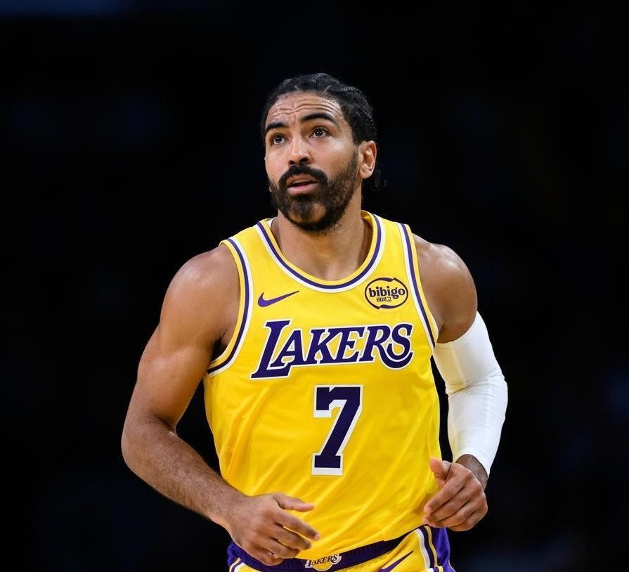 风云突变洛杉矶湖人加时末段外线爆发瓦伦西亚集结日再遭质疑，这一次真的风云突变勒沃库森今晚外线爆发的简单介绍