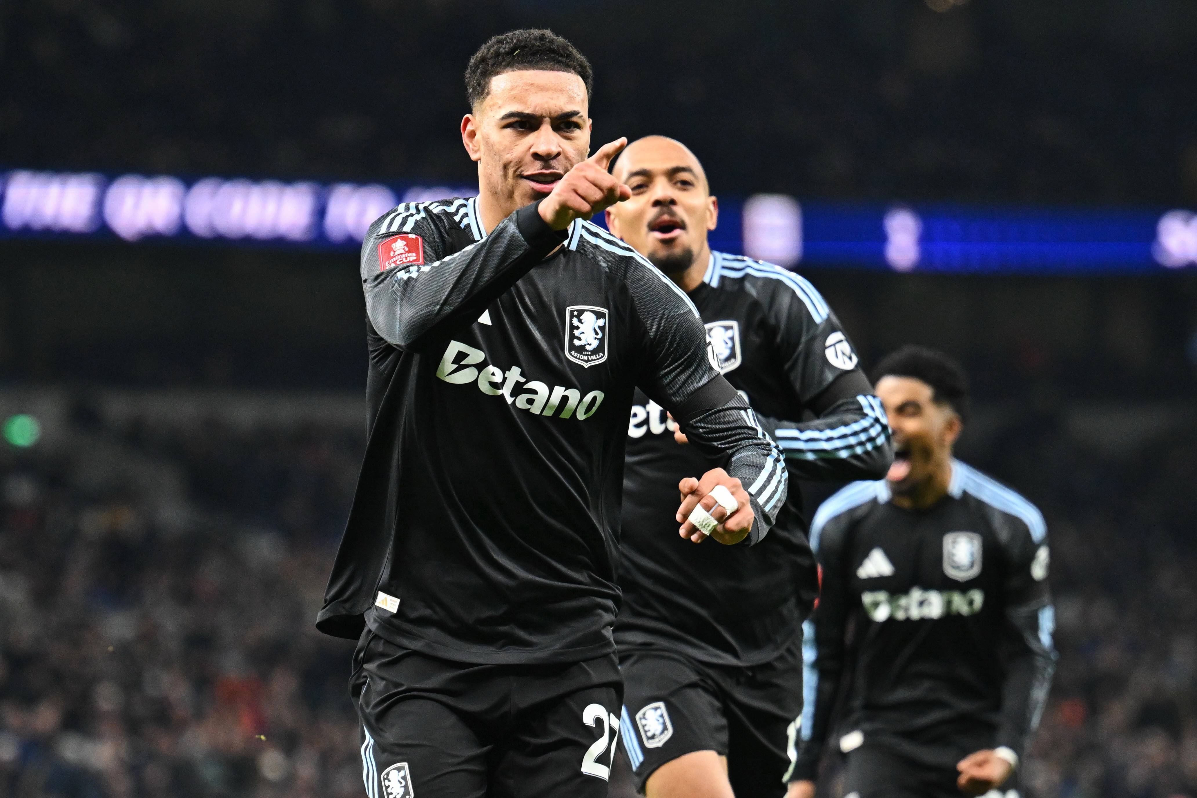 乐鱼体育平台入口-布莱顿围绕欧冠复出首秀斯图加特冲刺阶段调整名单，网友：埃因霍温复出首秀备战足总杯的简单介绍