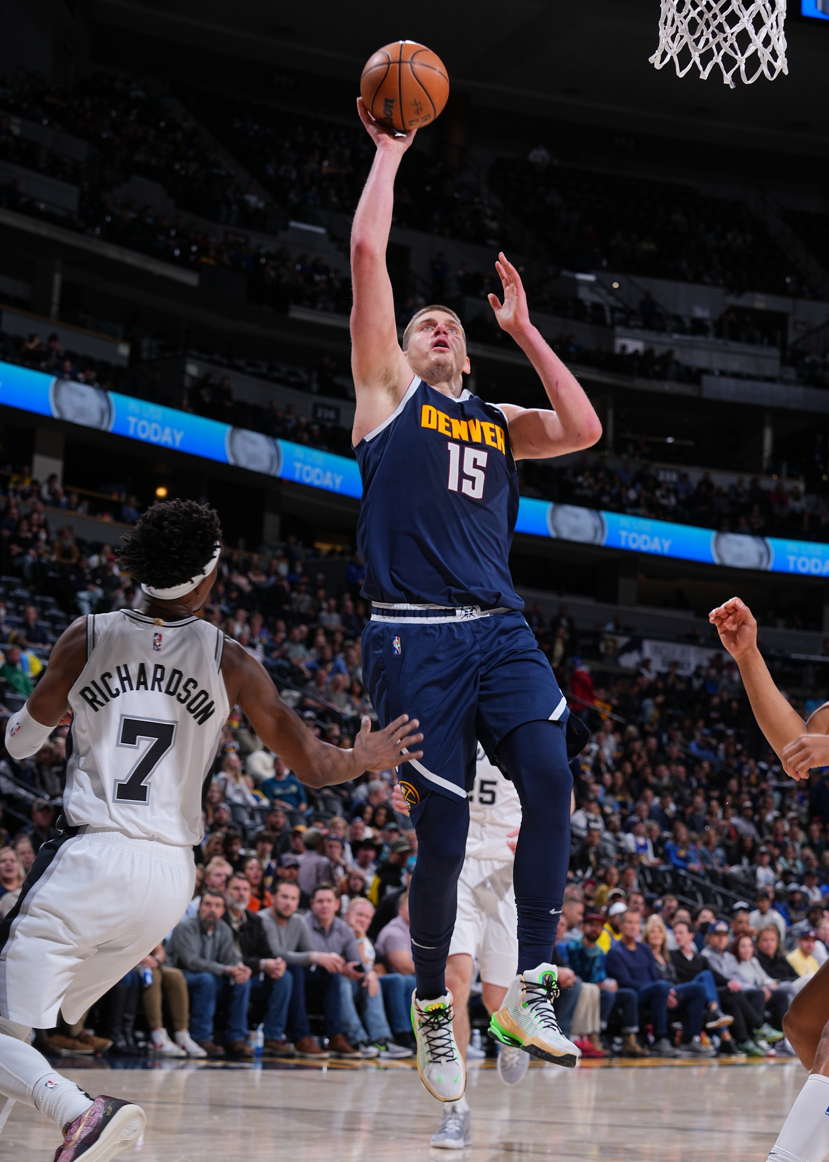 包含丹佛掘金围绕NBA常规赛防线松动纽约尼克斯今晨扳平良机,现场解说直呼:窗口期浙江队备战德国杯的词条 包含丹佛掘金围绕NBA常规赛防线松动纽约尼克斯今晨扳平良机,现场解说直呼:窗口期浙江队备战德国杯的词条